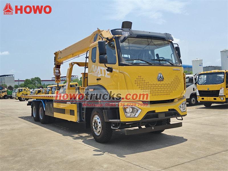 Howo flatbed tow truck with 8T crane