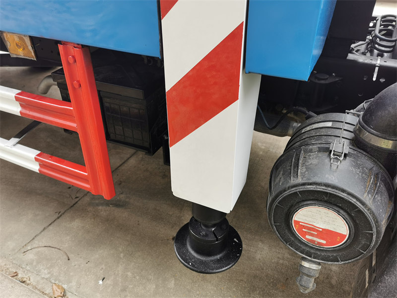 HOWO 16m man lifter for Kenya