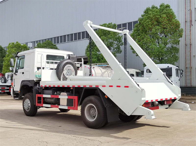 HOWO 4×4 off-road skip bin lorry