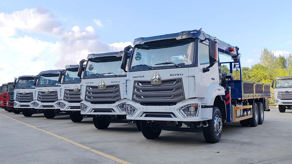 5 одиниць автокранів HOWO доставлено до Анголи