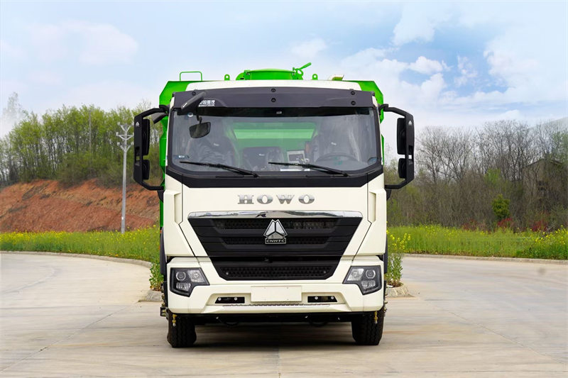 Howo sweeper truck