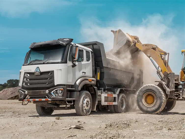 HOWO DUMP TRUCK