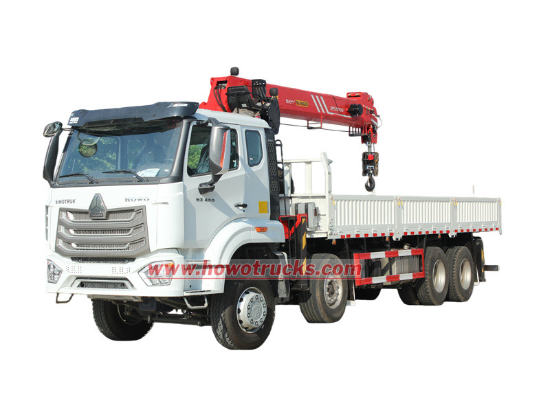 HOWO truck with Palfinger telescopic crane