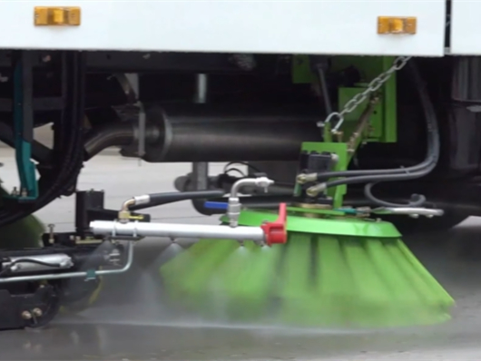 HOWO road sweeper truck