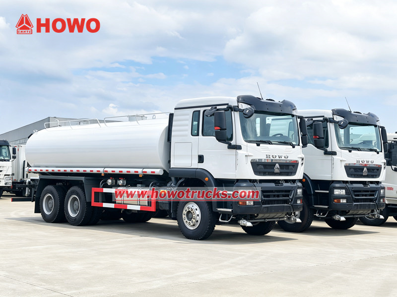 Важка вантажівка HOWO TX 20000L для розпилення води експортується до Джибуті